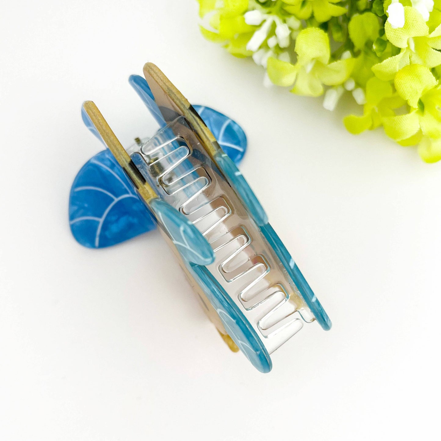 Cute Smiling Bee Cartoon Hair Claw Clip