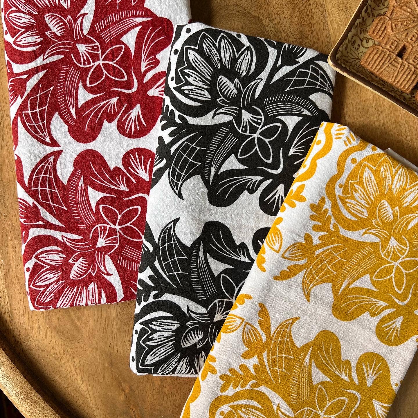 Rosemaling Art Cotton Tea Towel: Rust Red