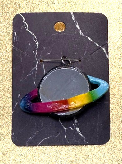 Saturn Hello pendant by Jayce Thoyre
