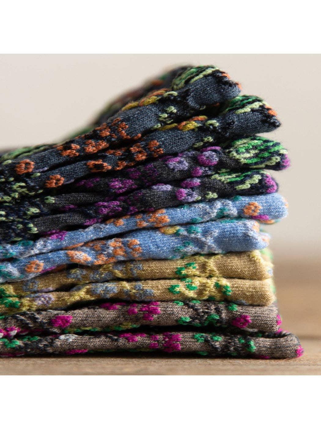 Rufia - Wild Bloom Texture Crew Socks