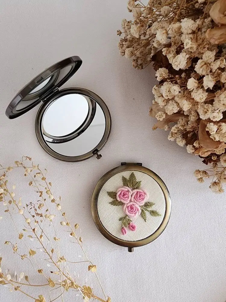 Floral Embroidered Compact Mirror, Collection Sophia