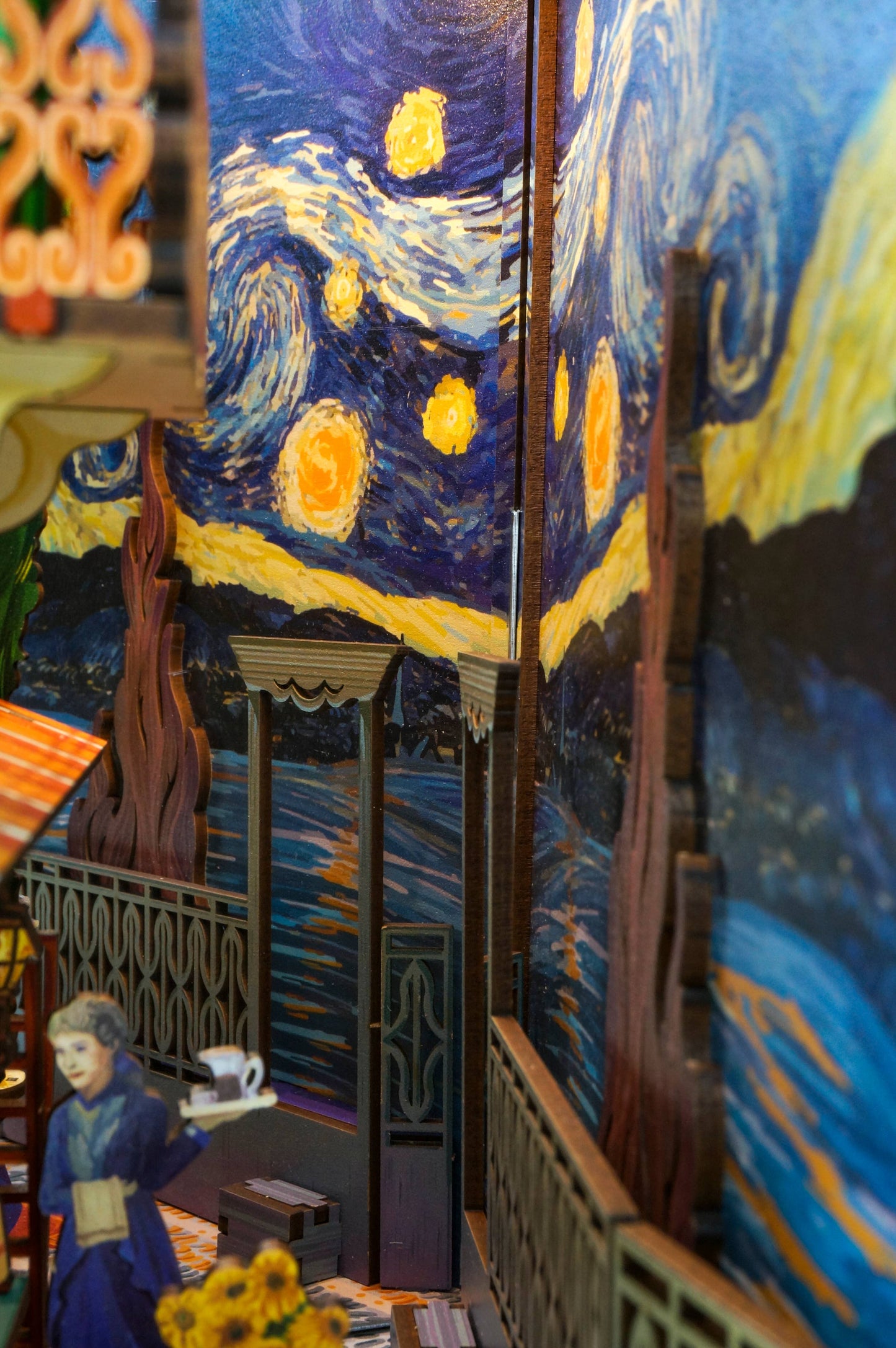 Vincent's World- DIY Book Nook Kit