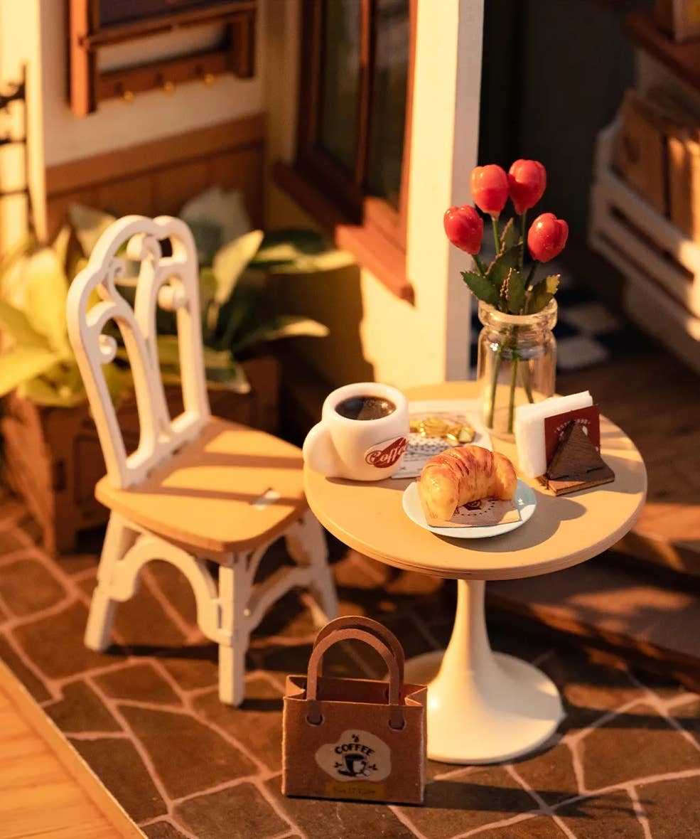 Slow Life Café- DIY Miniature House Kit