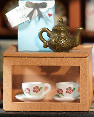 Kiki's Magic Emporium- DIY Miniature House Kit