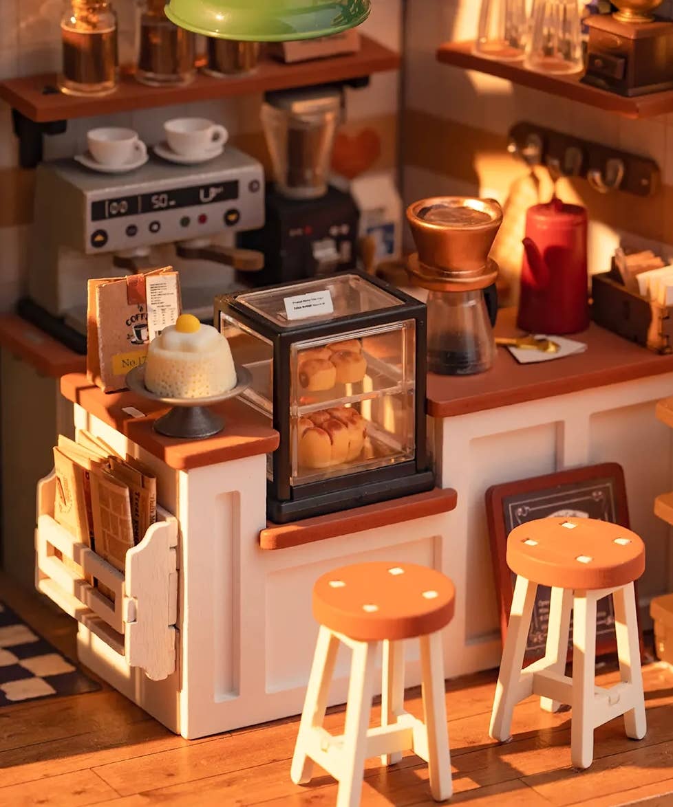 Slow Life Café- DIY Miniature House Kit